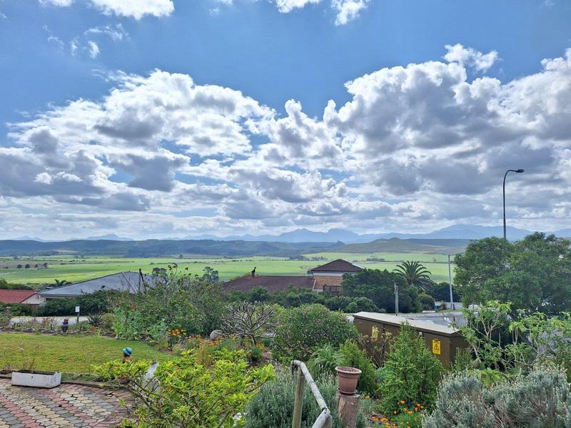 3 Bedroom Property for Sale in Fraaiuitsig Western Cape